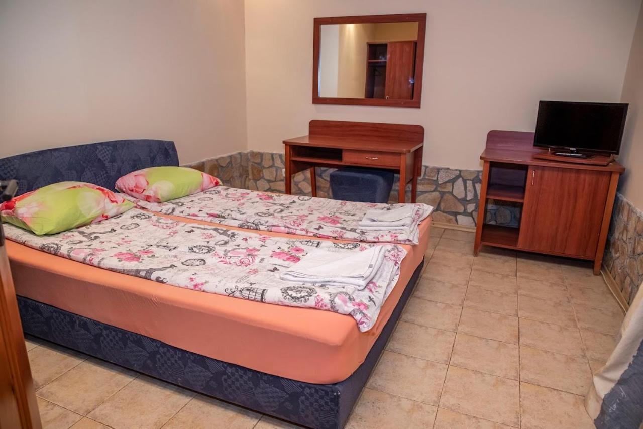 Стария Чинар Мелник Hotel Bagian luar foto